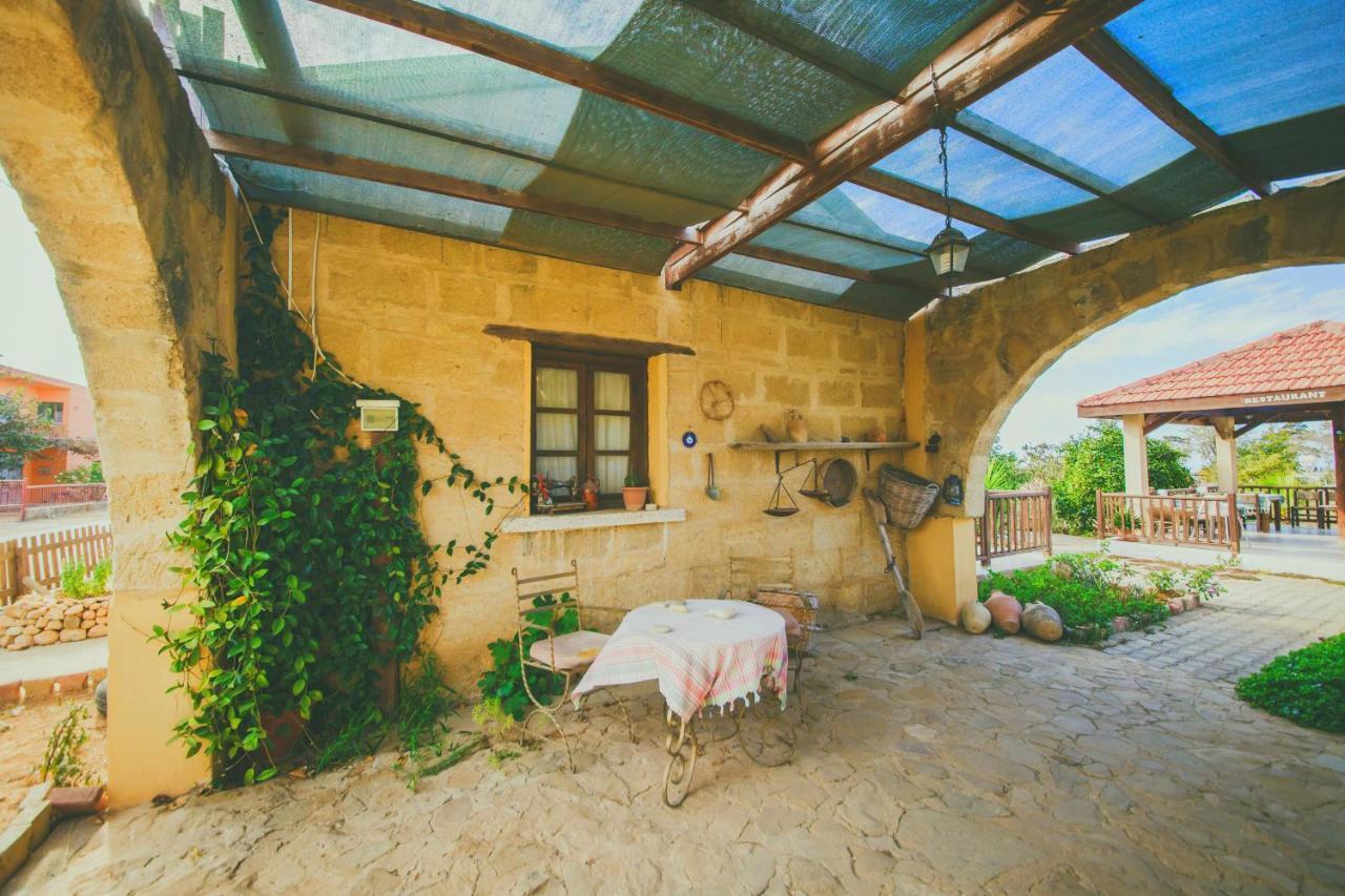 Castle Karpasia Guest House Authentic Atmosphere ! Rizokarpaso エクステリア 写真